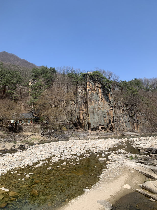 Small city but has lots of attractions