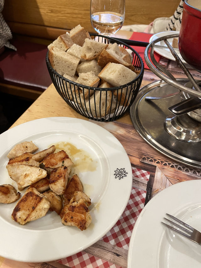 【スイス】おすすめのチーズフォンデュのお店