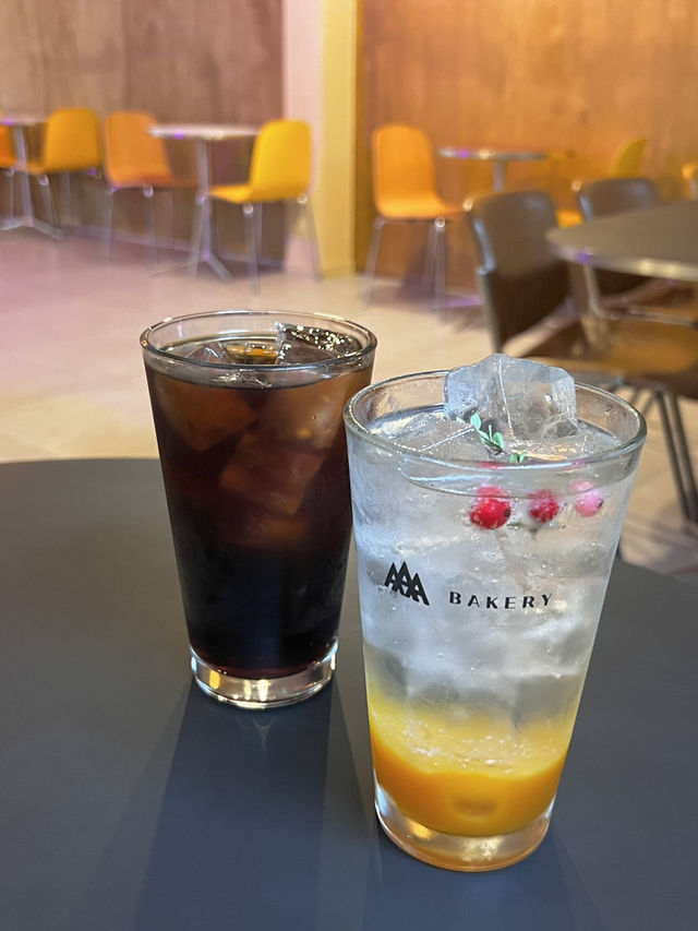 AAA베이커리