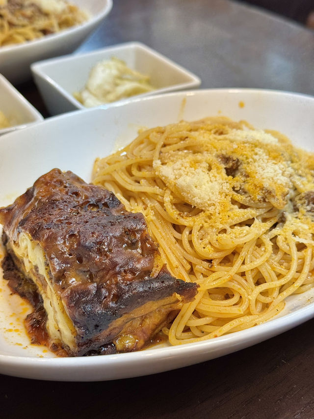 【大阪/本町】夫婦で営まれているスパゲティとラザニアのお店