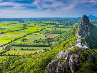 🌊🚣♂️ NAKHON SAWAN WEEKEND ESCAPE: Where Rivers Meet & Nature Thrives! 