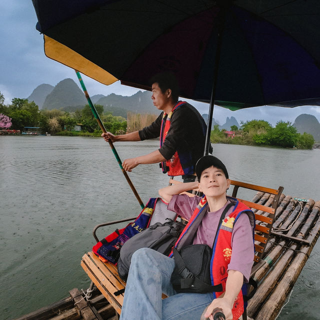 ล่องแพไม้ไผ่ ชมวิวภูเขาหินปูนแม่น้ำหยูหลง