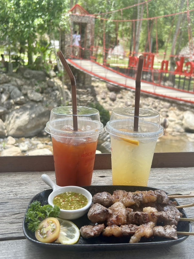 Rock n River Café – คาเฟ่กลางธรรมชาติสุดชิล