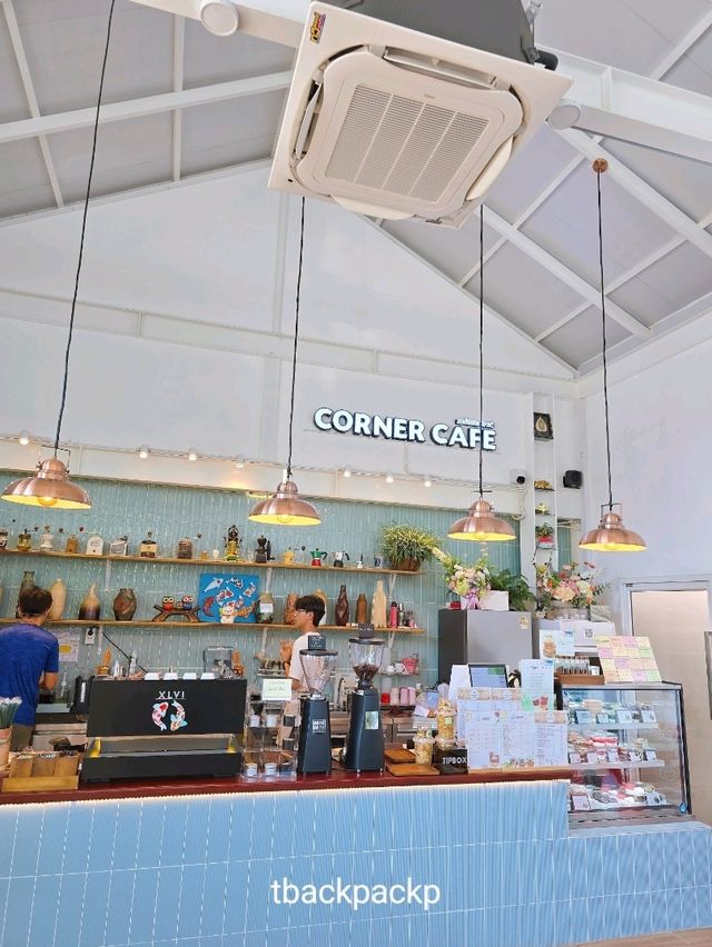 Corner Cafe ร้านลับในปั้ม เส้นทางไปทับลาน 🚗