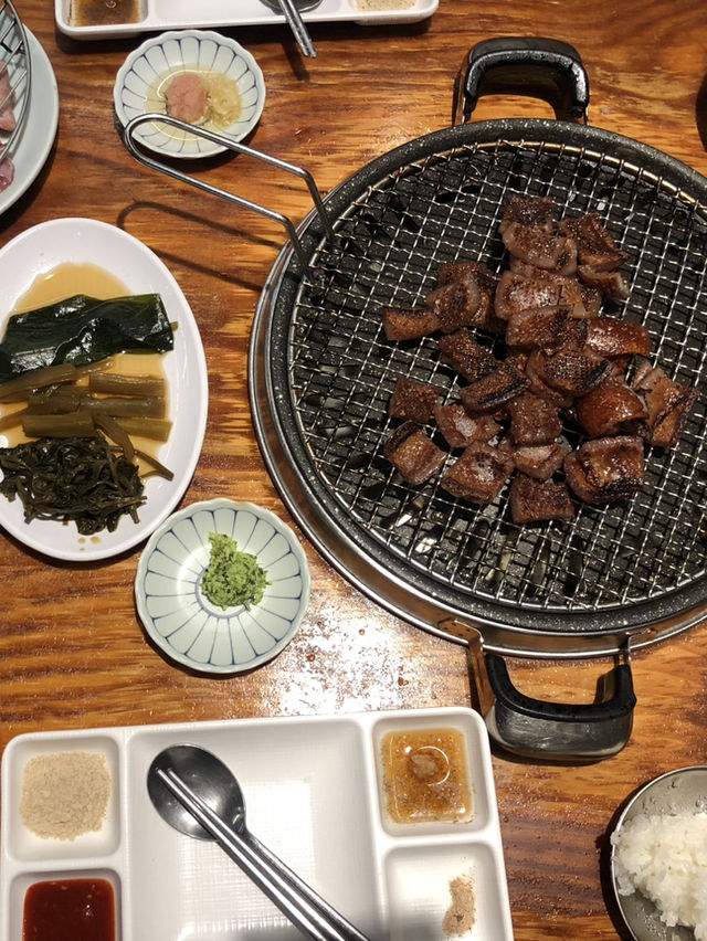 부산 광안리에서 반드시 먹어야 할 한 끼! 초필살돼지구이