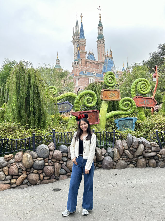 Shanghai Disneyland และเครื่องเล่นที่ไม่ควรพลาด