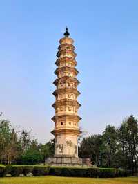 Chongsheng Temple and Three Pagodas 
