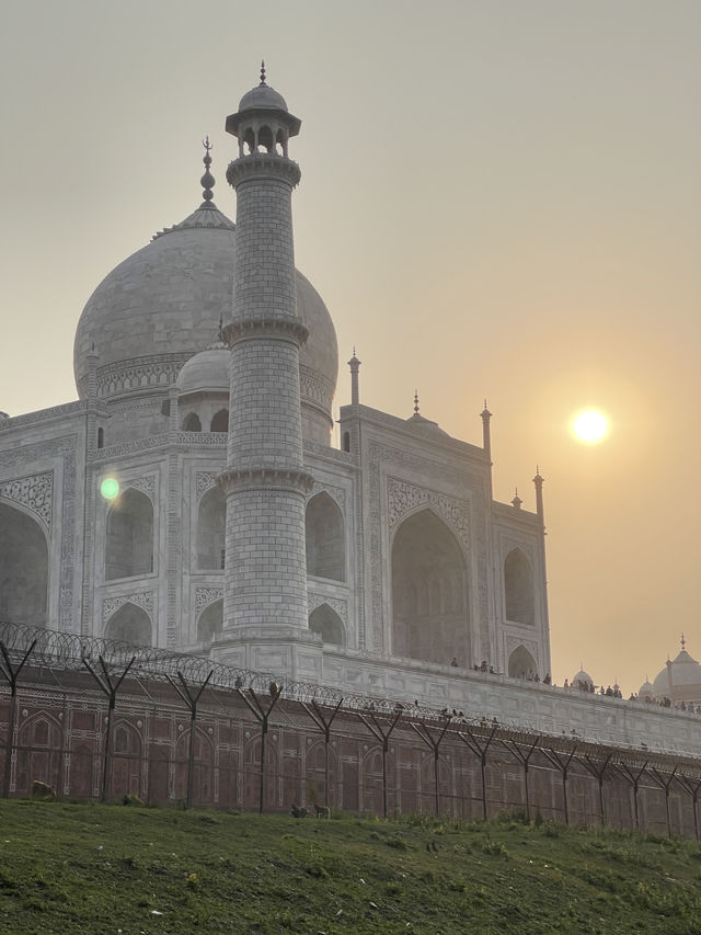 Taj Mahal อนุสรณ์แห่งความรัก