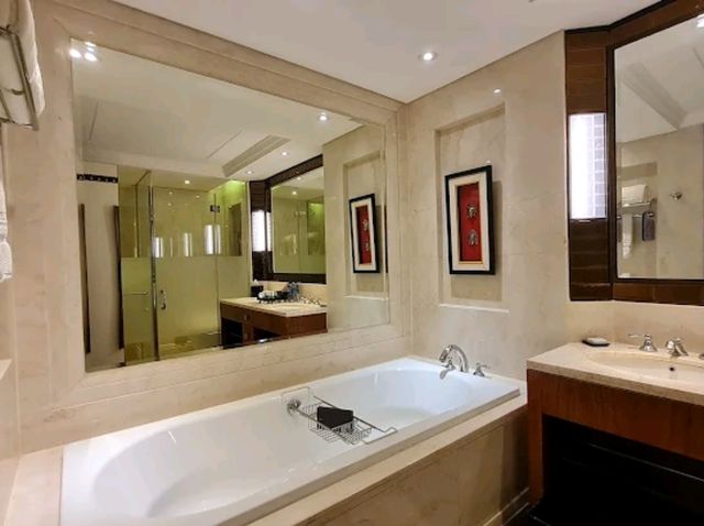 “The Trans Resort Bali in Seminyak:Seminyak’s Luxurious Oasis of Elegance”