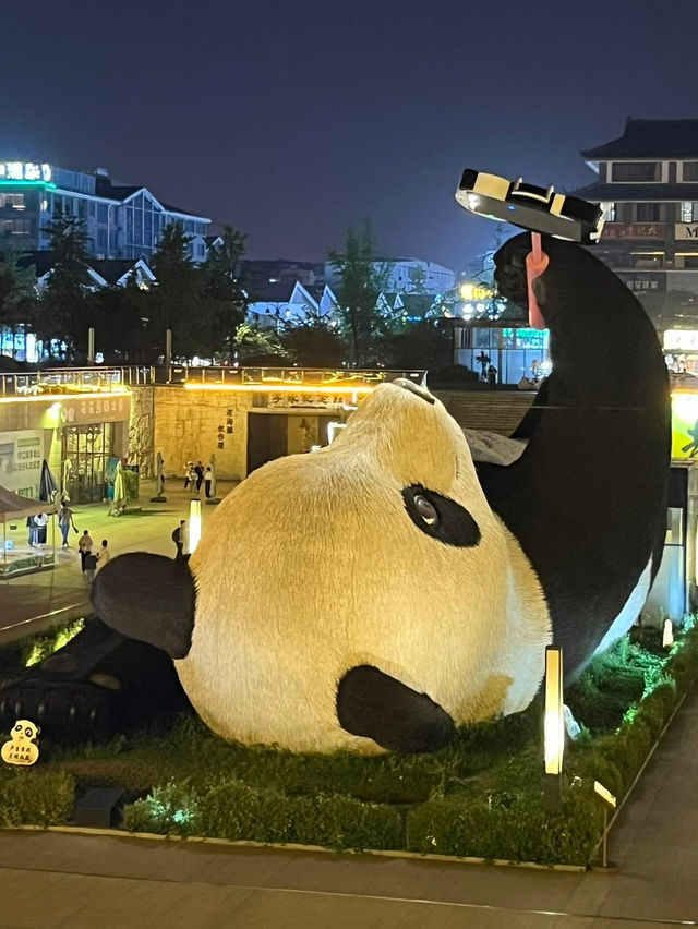 3 days in Chengdu: pandas, hotpot, ancie