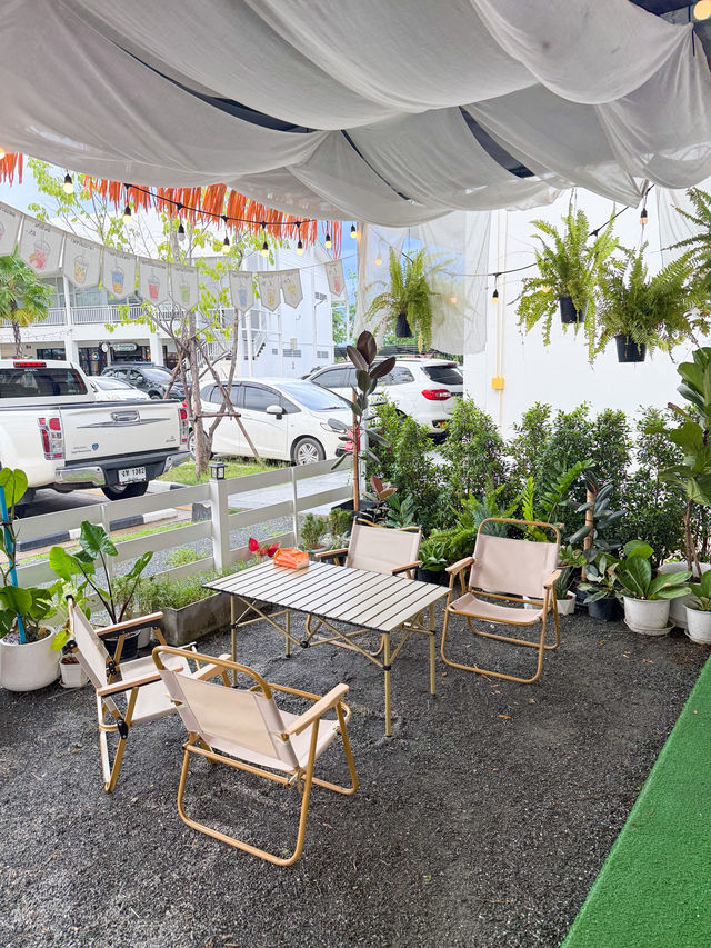 Yoohoo - ยู้ฮู ร้านขนมหวานย่านสันทราน