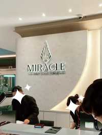 พักผ่อนสบาย ๆ ที่ Miracle Lounge