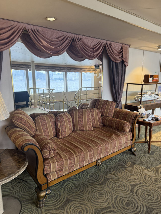 東京湾をコース料理と共に優雅なクルージングを🛳️