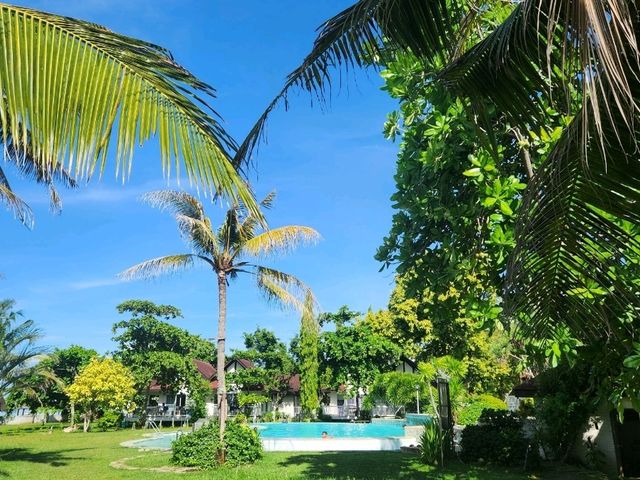 A Relaxing and Fun Weekend Getaway: Padi Resort & Aruna Hotel