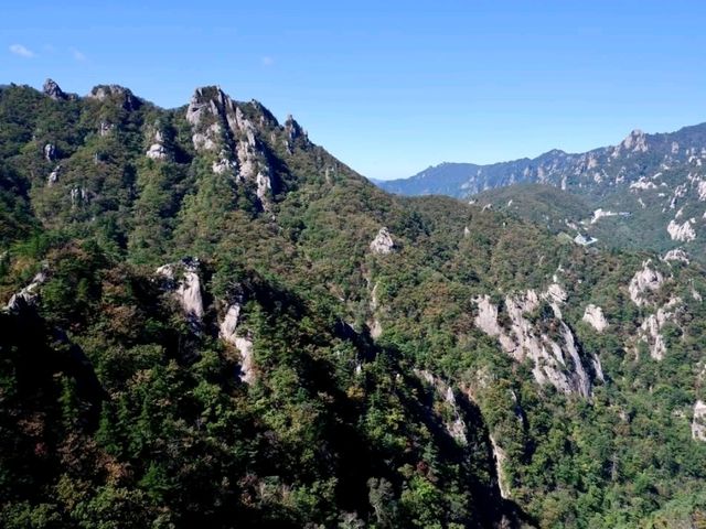 Heullimgol Trail at Seoraksan