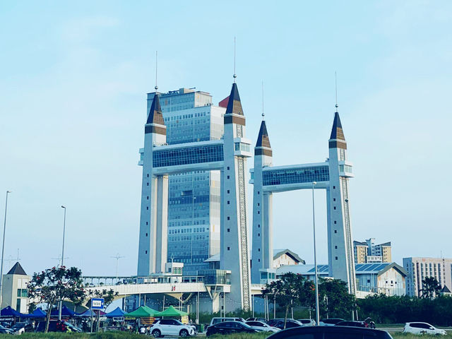 Explore the Iconic Kuala Terengganu Drawbridge – Where Innovation Meets Beauty