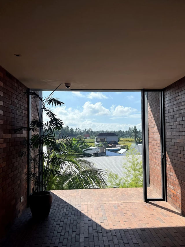  Modern Minimalism and Cultural Immersion at Titik Dua Bali