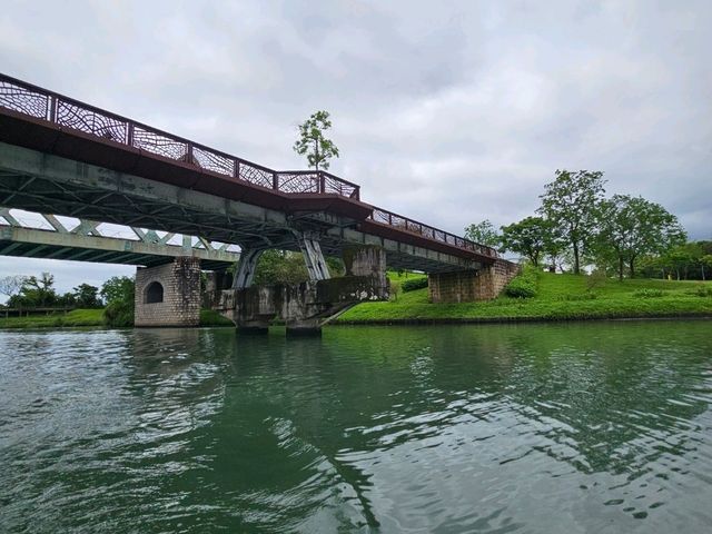 綠色旅遊好去處～冬山河綠舟
