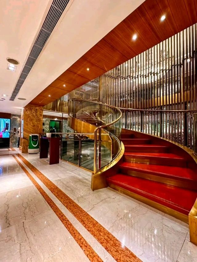 Smart Stay in the Heart of Dhaka – Holiday Inn City Centre