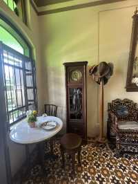 The Charm Dining Gallery – A Heritage Dining Spot in Phuket Old Town