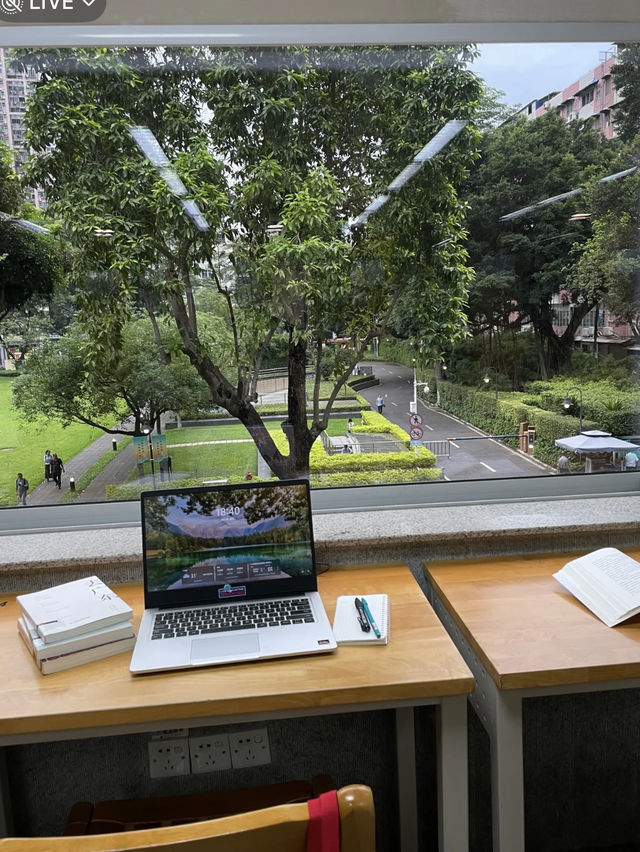 Guangzhou Library – The City’s Grand “Book Mountain”  