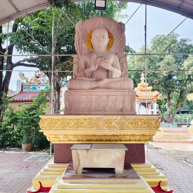 ศาลเจ้า เจ้าแม่กวนอิม พระสังกัจจายน์ วัดหนองจอก