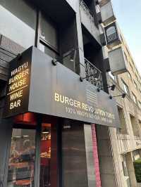 Burger Revolution Tokyo, Gourmet Burgers with a Wagyu Punch