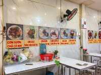 Cơm tấm đêm CUBO ร้านข้าวซี่โครงหมูหมักย่าง