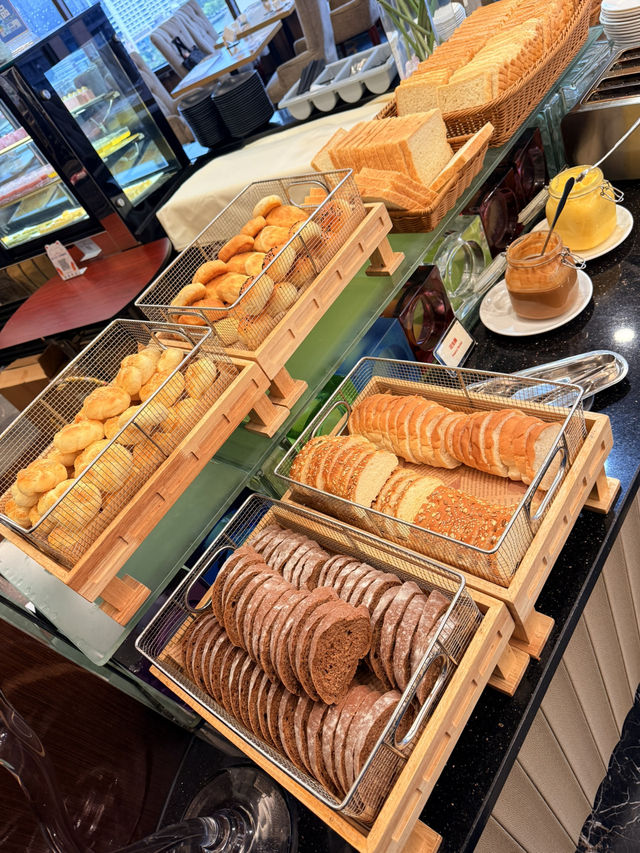 ［中山國際酒店］- 老牌五星級酒店🏨 入住感覺良好🥳
