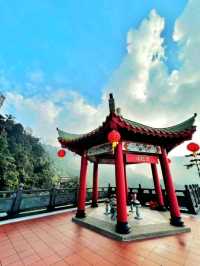 Ascent to the sky : The Chin Swee Caves Temple