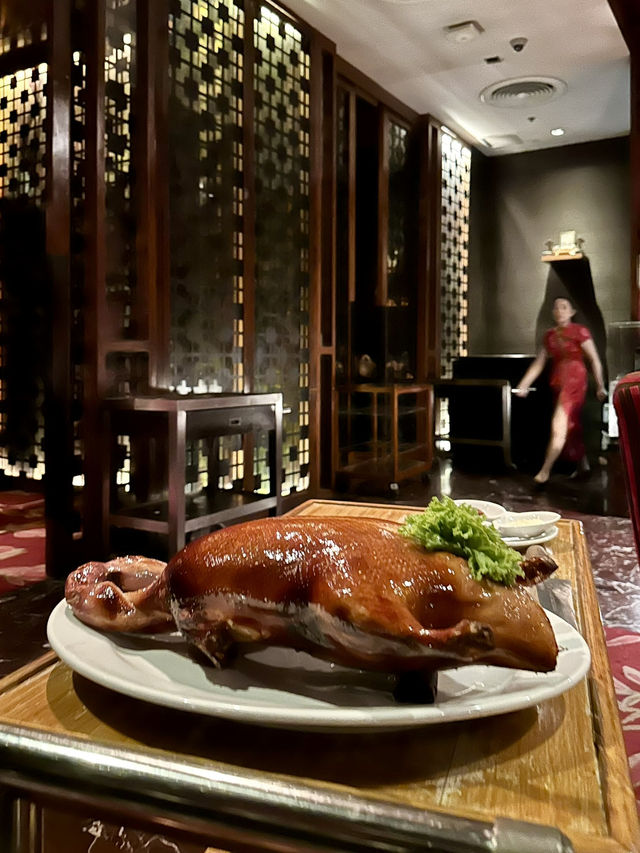 นึกถึง “เป็ดปักกิ่ง” 🦆ให้ตรงมาที่นี่ “Fei Ya” 