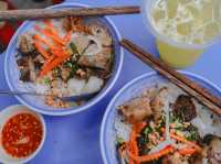 Bún Thịt Nướng Chả Giò ร้านหมูย่างข้างถนน