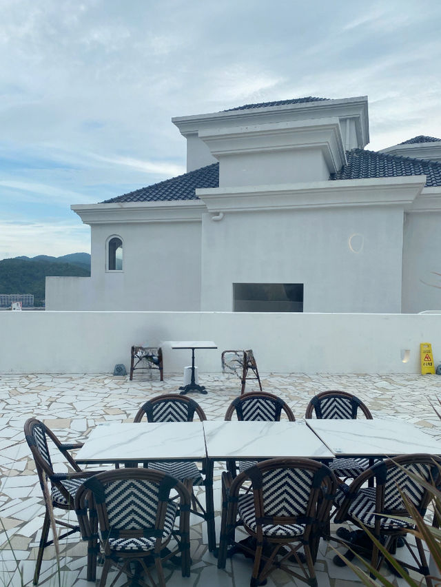 深圳｜蜜悅·深圳藍白聖島懸崖泡池美宿🌊💞