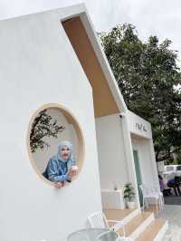 First One : Café & Eatery