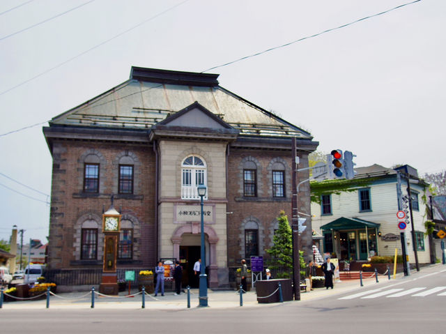 🕯️ Strolling Through Time on Sakaimachi Hondori Street, Otaru