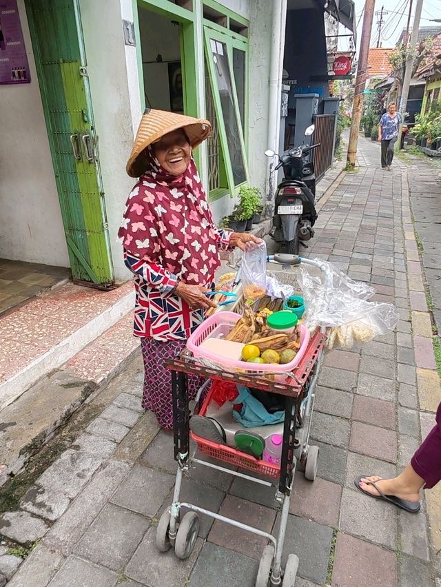 Walking tour to Kampung Lawas, Tunjungan 1, Surabaya