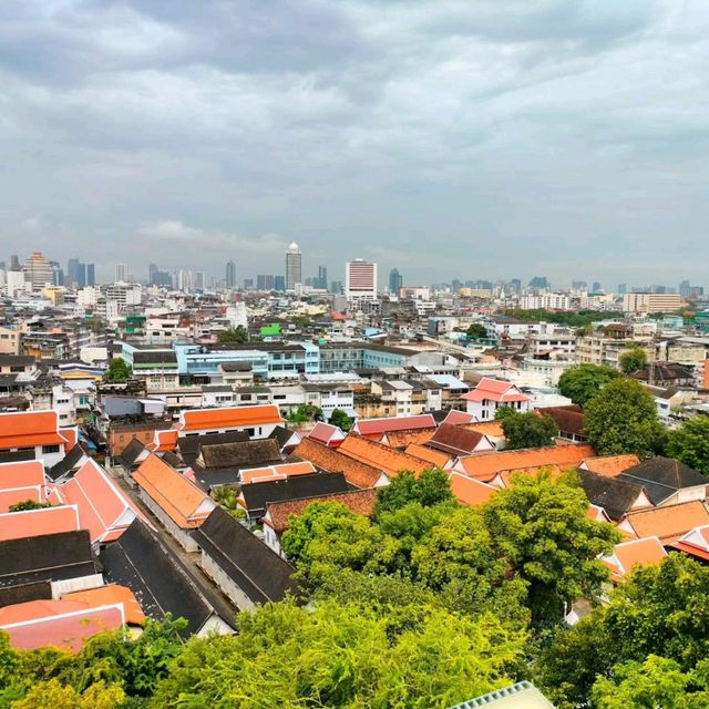 Golden Mount is Bangkok’s Breezy Escape