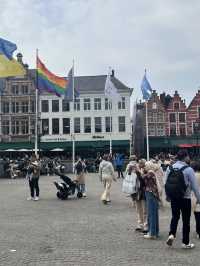 브뤼헤의 아름다운 광장, Grote Markt