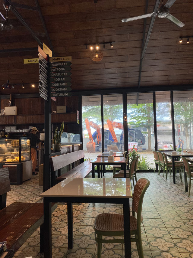 Lunch at authentic Thai restaurant in Penang