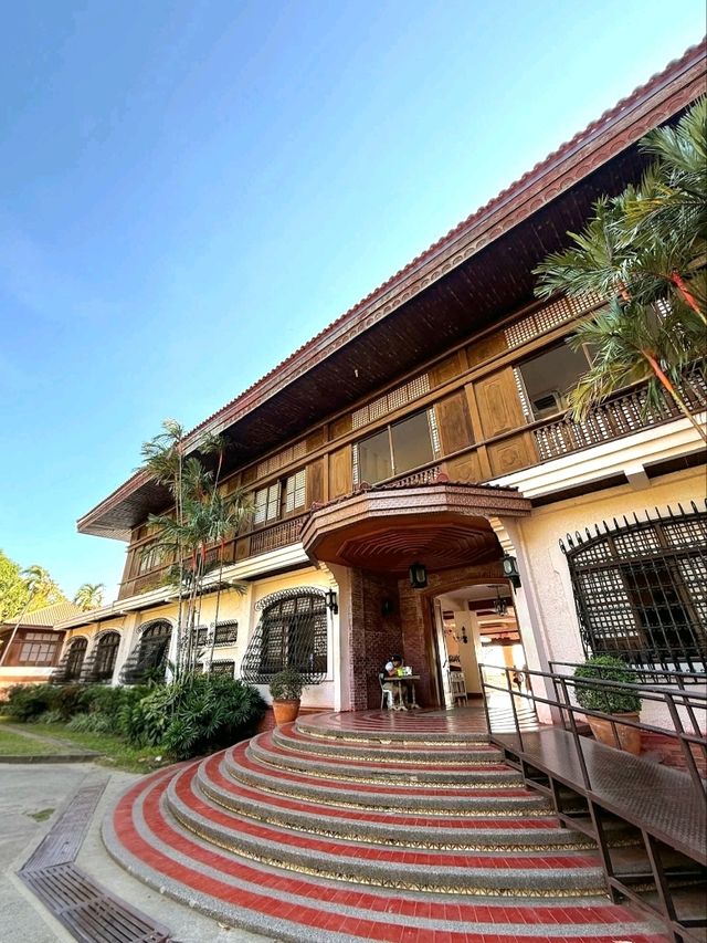 Windows to the Past: Malacañang of the North