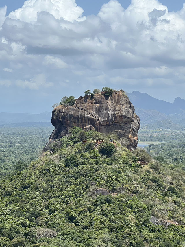 シーギリヤロックを眺めるスポット⛰️