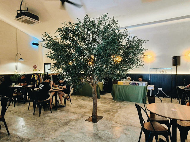 Breakroom on Jalan Skudai in Johor Bahru