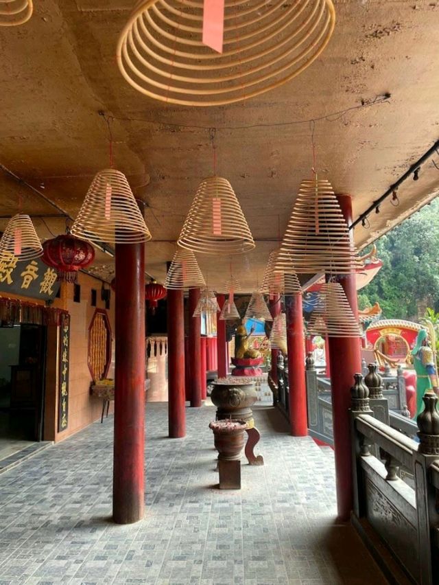 Ling Sen Tong Temple