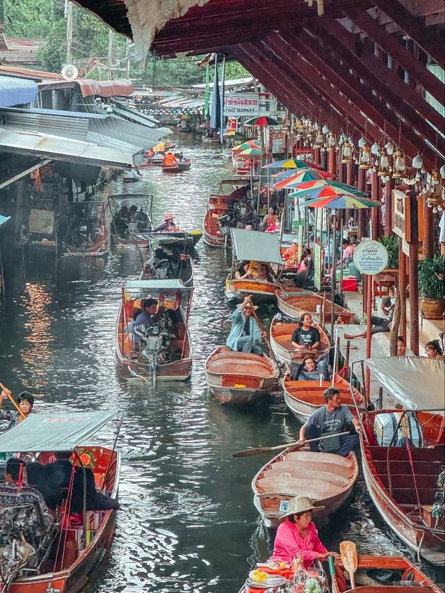 Boatloads of Fun at Damnoen Saduak Floating Market
