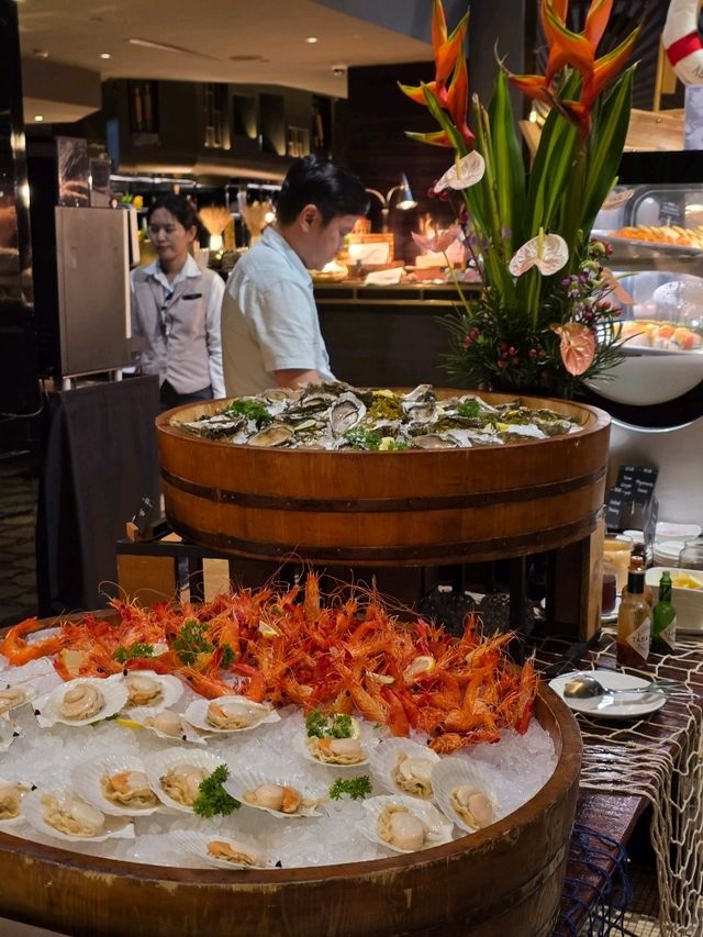 Buffet Dinner at Intercontinental Hotel Bugis Singapore