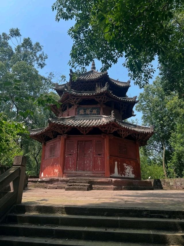 Lizhuang Old Town Is All Vibes and No Stress