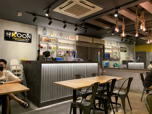 🍲 KOON Bak Kut Teh – A Modern Twist on a Singaporean Classic