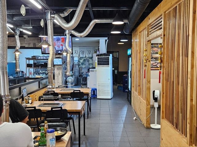 A nice BBQ lamb restaurant at Geoje