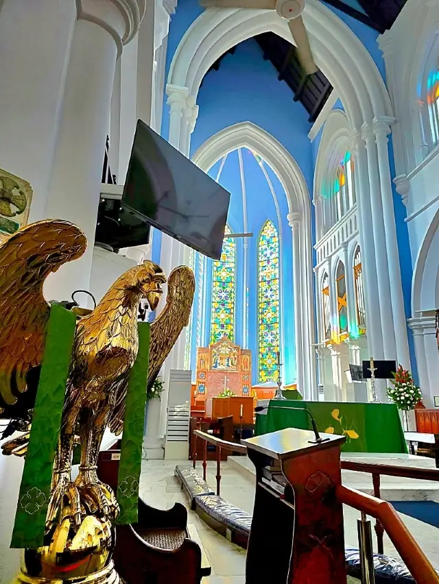 A peaceful sanctuary : St. Andrew's Cathedral
