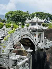 The Guardians of Kek Lok Si